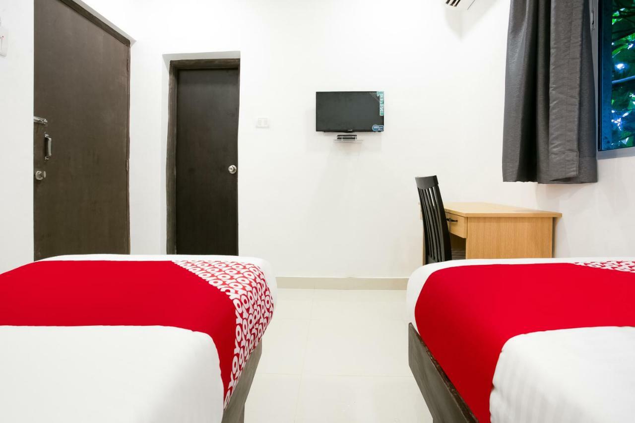 Oyo Flagship 38540 Hotel Shangrila Flagship Saver Mumbai Exterior foto